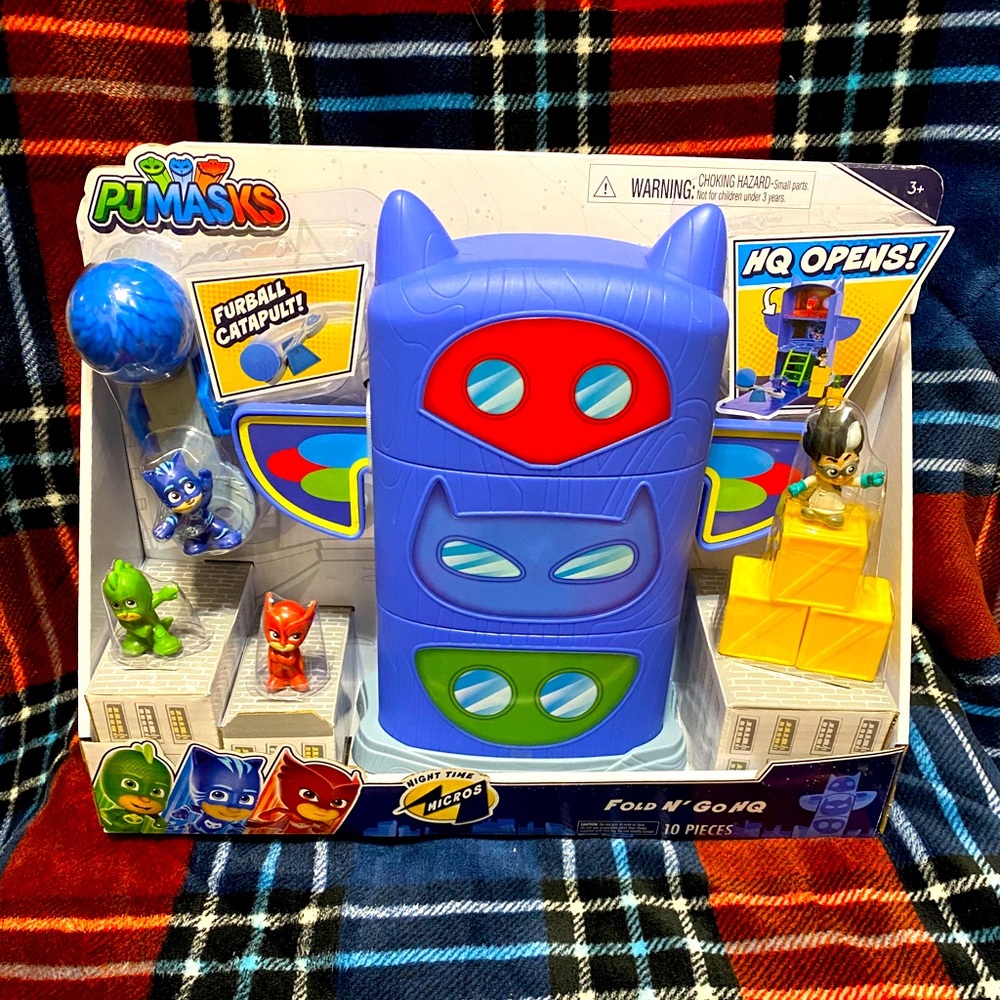 PJ Mask Fold N Go HQ